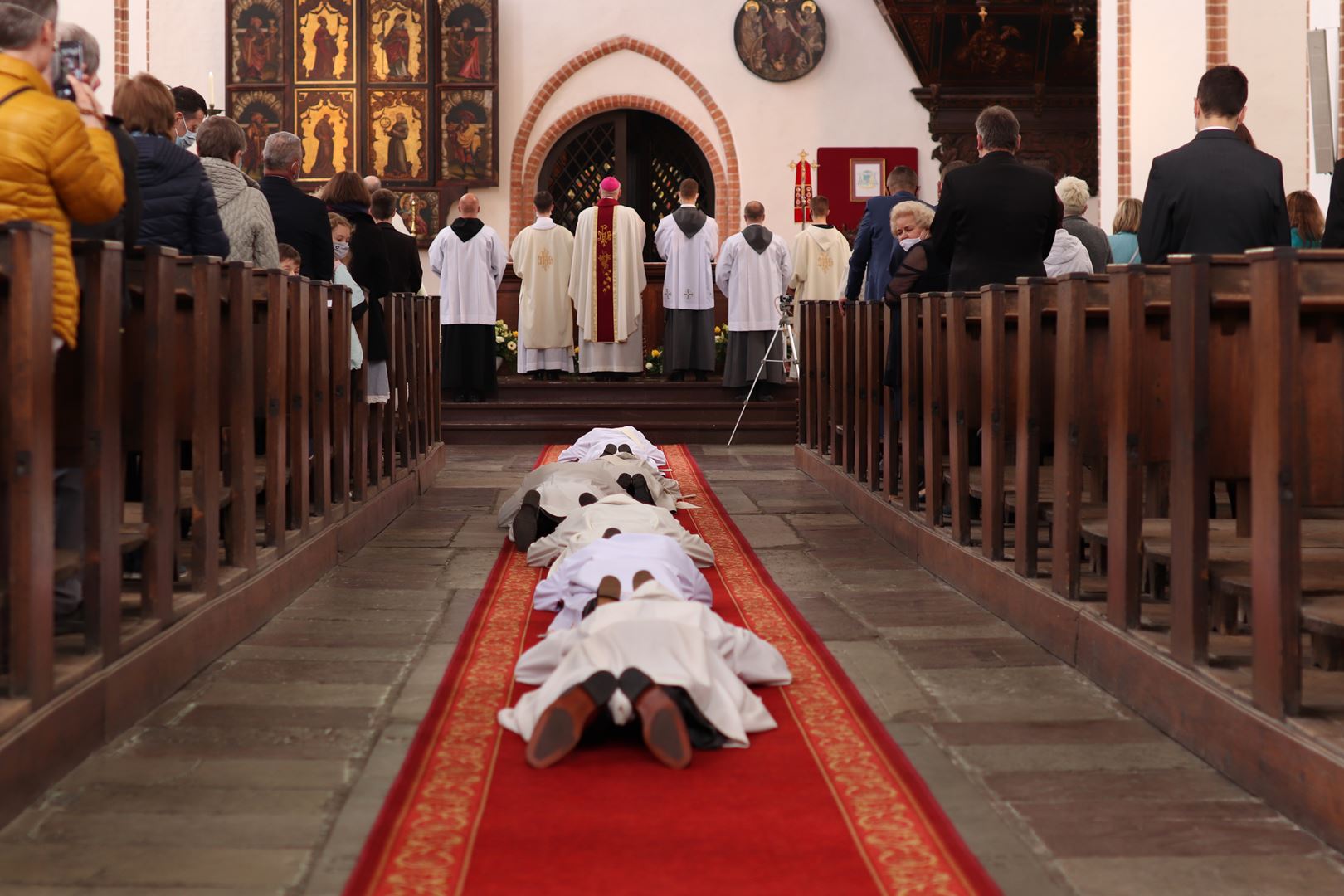 Vigningens sakrament för diakoner och präster hos Gråbröderna den 22 maj 2021, i Gdańsk, Polen. Foto: Gråbröderna