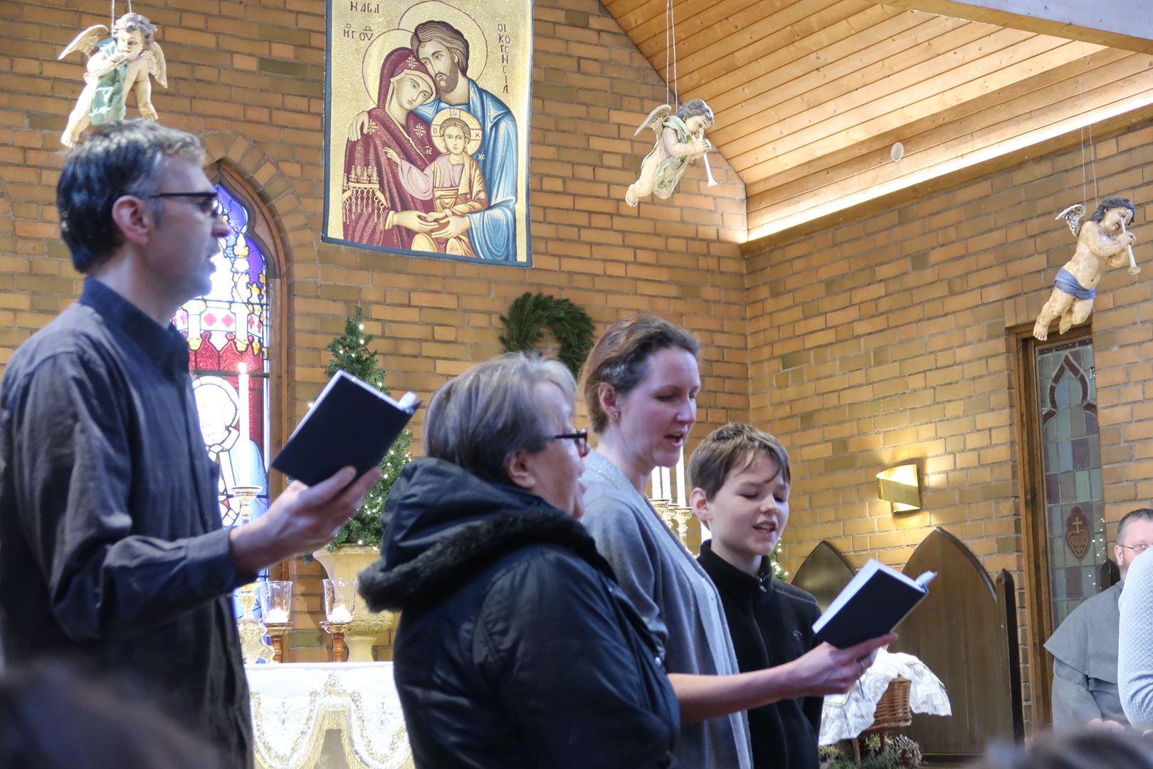 Julsånger på olika språk i St Franciskus, Jönköping 7 januari 2023