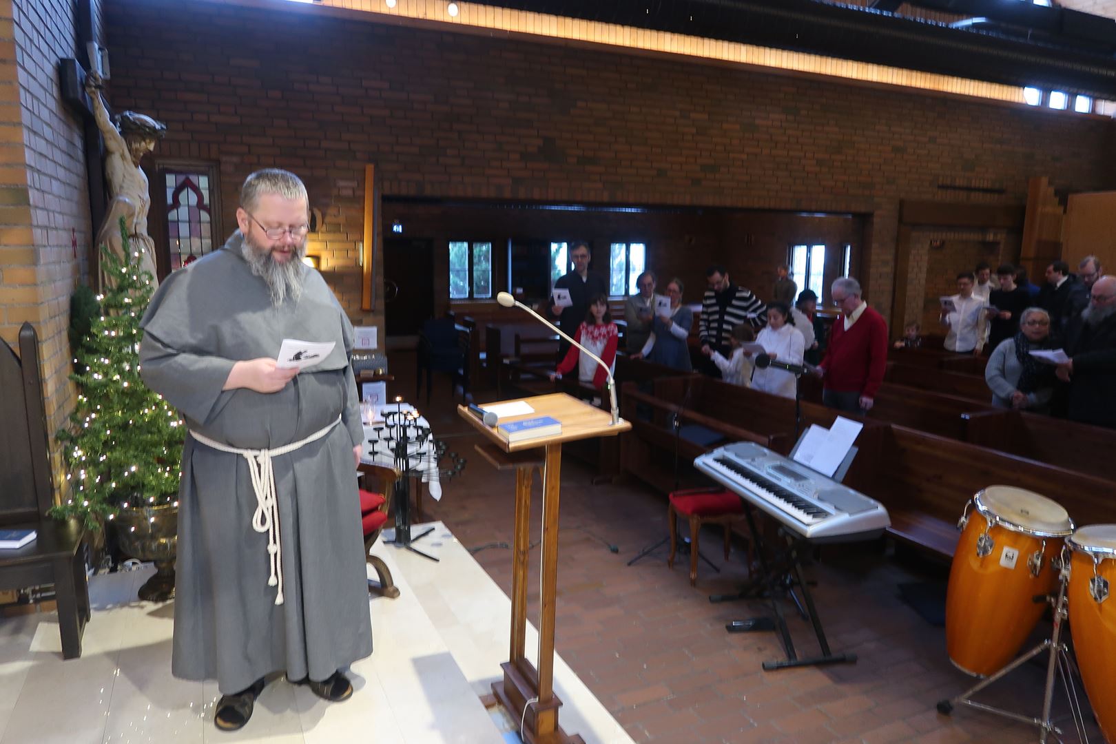 Julsånger på olika språk i St Franciskus, Jönköping 7 januari 2023