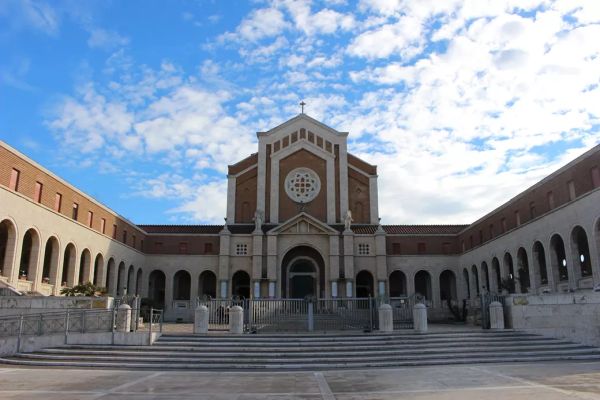 Basilikan Santa Maria delle Grazie e Santa Maria Goretti i Nettuno