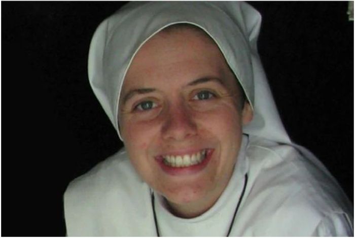Syster Clare Crockett