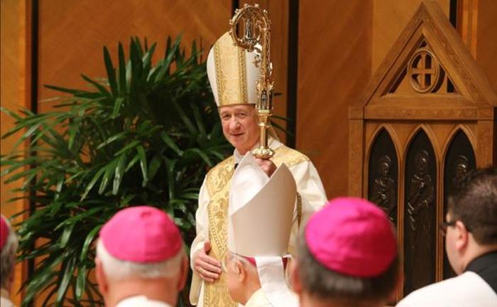 Kardinal Cupich förtjänar att tillrättavisas för att han hedrar den pro-abortvänliga senatorn Durbin