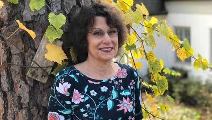 Lorraine V. Murray