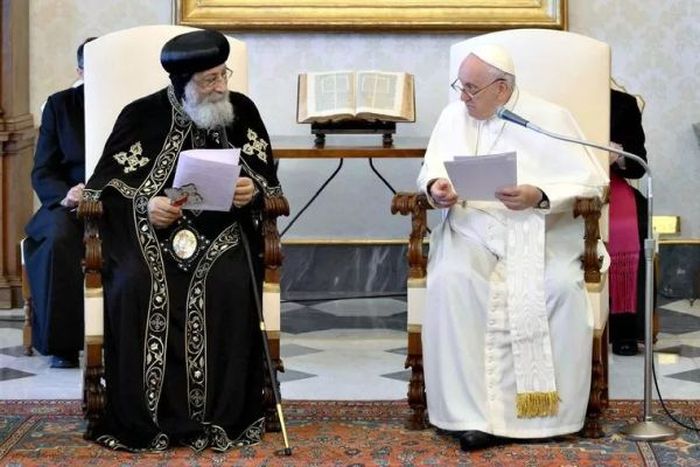 Påve Franciskus möter den koptisk-ortodoxe påven Tawadros II
