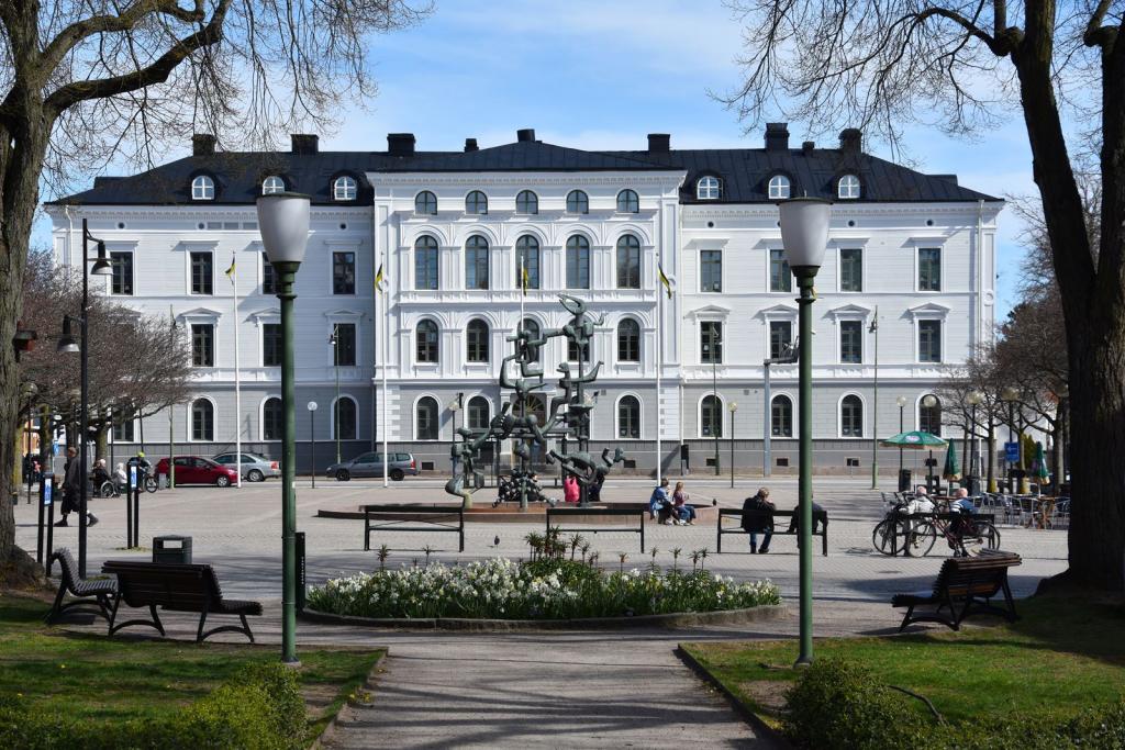 Vackra Skandinavien, Mariestad med omnejd i april 2020, Foto: Broder Kssael