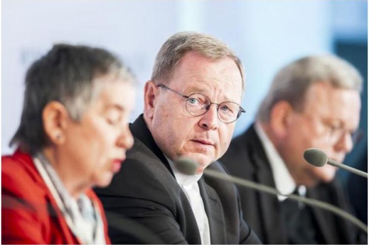 Biskop Georg Bätzing på möte med den tyska synodala vägen i Frankfurt den 9 september 2022