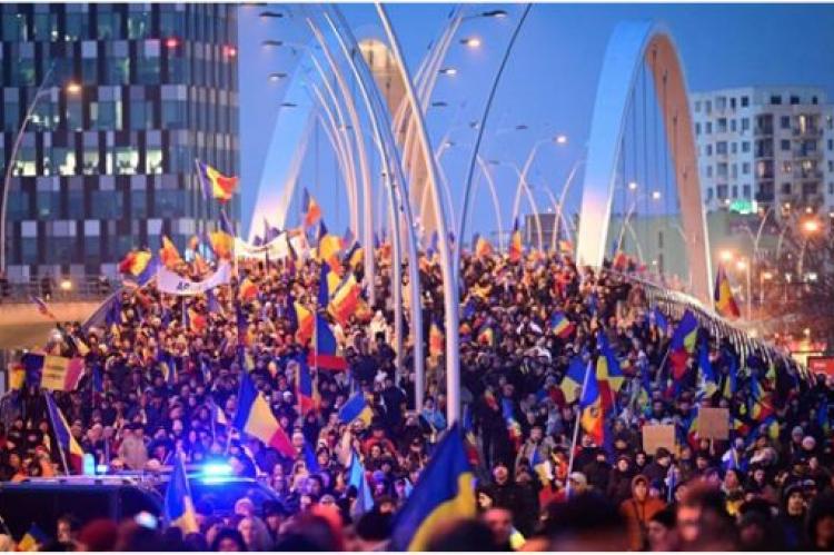 Anhängare till Călin Georgescu protesterar mot att det rumänska presidentvalet ogiltigförklaras