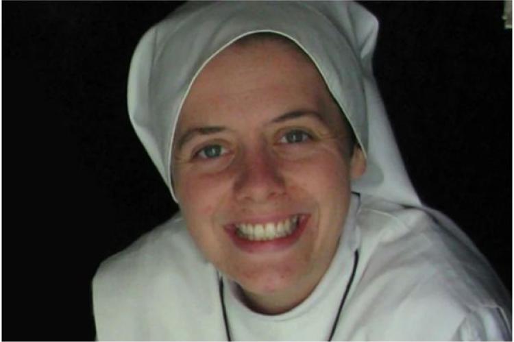 Saligförklaringen av syster Clare Crockett, en inspirerande ung irländsk ordenssyster som dog 2016, öppnades formellt den 12 januari 2025 med en ceremoni i katedralen Alcalá de Henares i Madrid, Spanien.