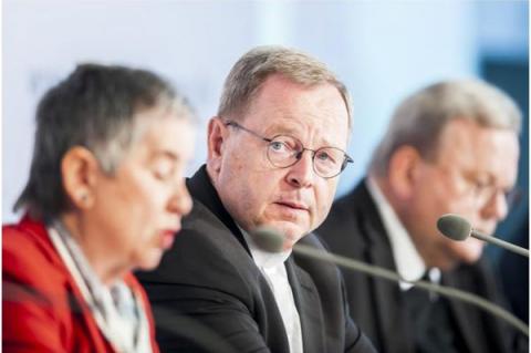 Biskop Georg Bätzing på möte med den tyska synodala vägen i Frankfurt den 9 september 2022