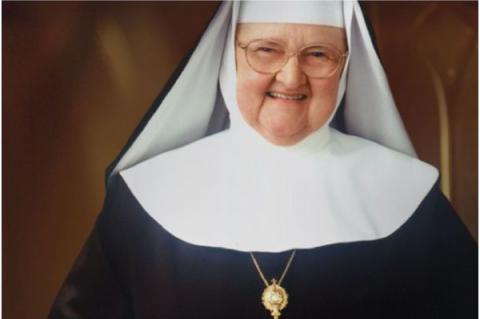 Moder Angelica är grundaren av EWTN