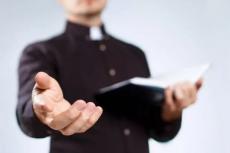 Studien använde enkätsvar från 3 516 präster i 191 stift och stift i USA