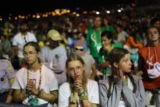 Deltagare vid ungdomsvakan för Världsungdomsdagen 2023 och dess tillhörande veckolånga schemalagda evenemang i Parque Tejo, Lissabon, Portugal, den 5 augusti 2023